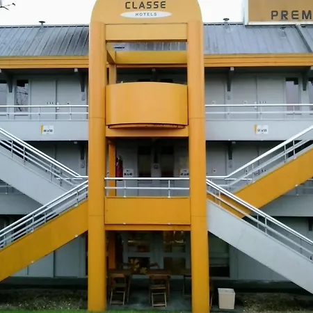 מלון Premiere Classe Mezieres